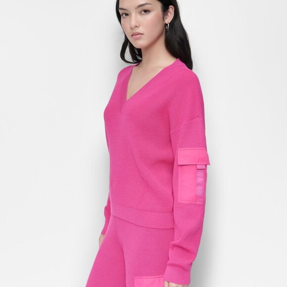 DKNY Women's Cargo V-Neck Sweater – Wild Berry (NWT, Size XL) - Picture 4 of 4